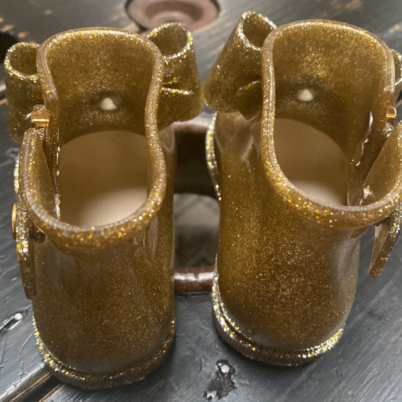 MINI MELISSA Sugar Rain Bow Rain Boots Gold Glitter Bow - Used, Worn Once - Picture 7 of 12